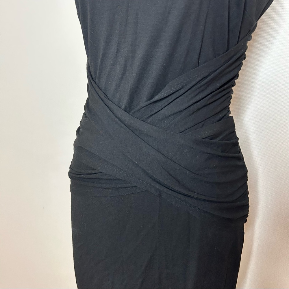 Cache Ruched Bodycon Dress - Picture 3 of 10